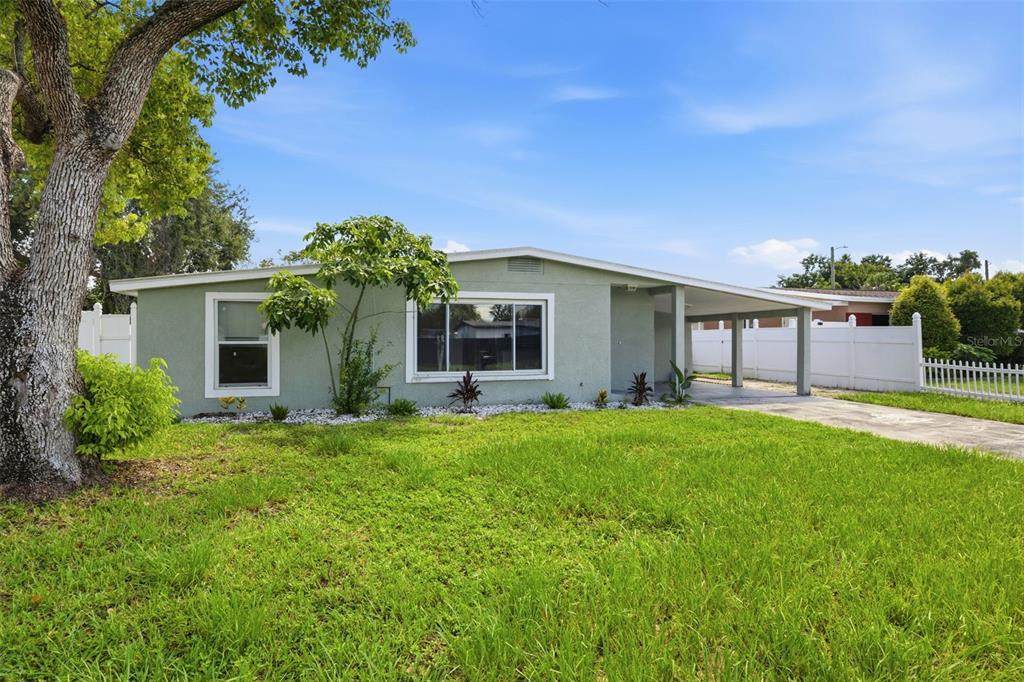 7806 Tanglewood Lane - Photo 1