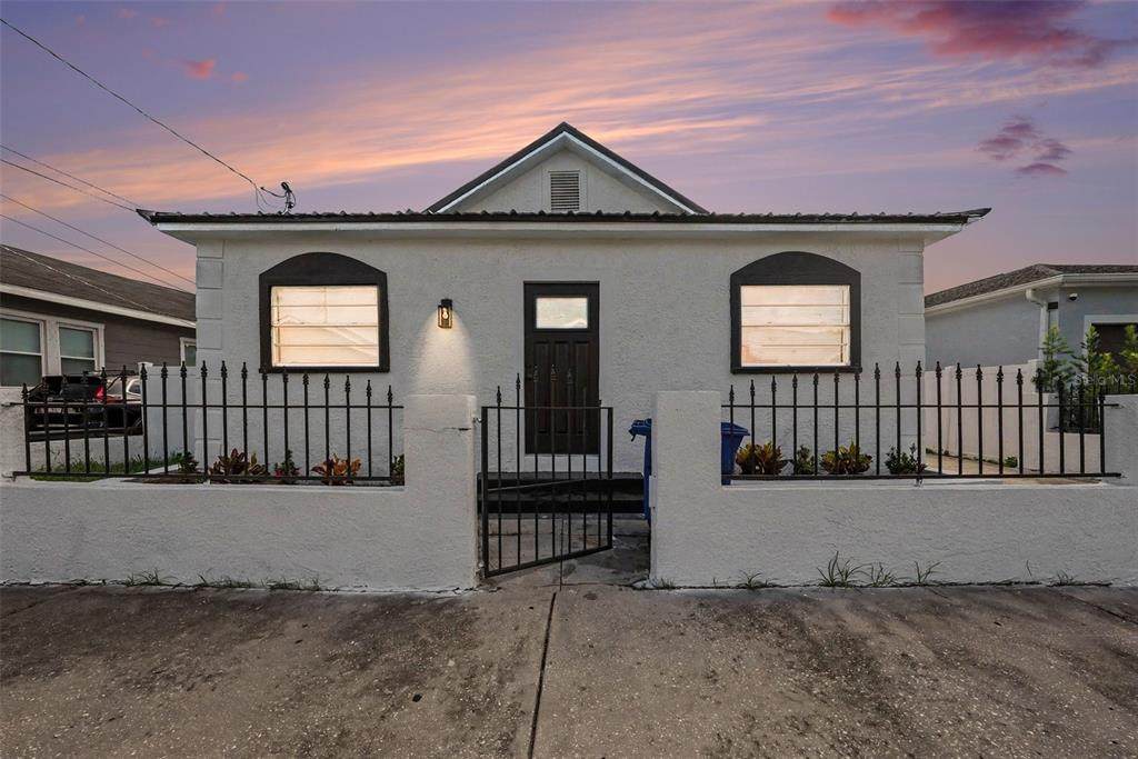 2923 Sanchez Street - Photo 1