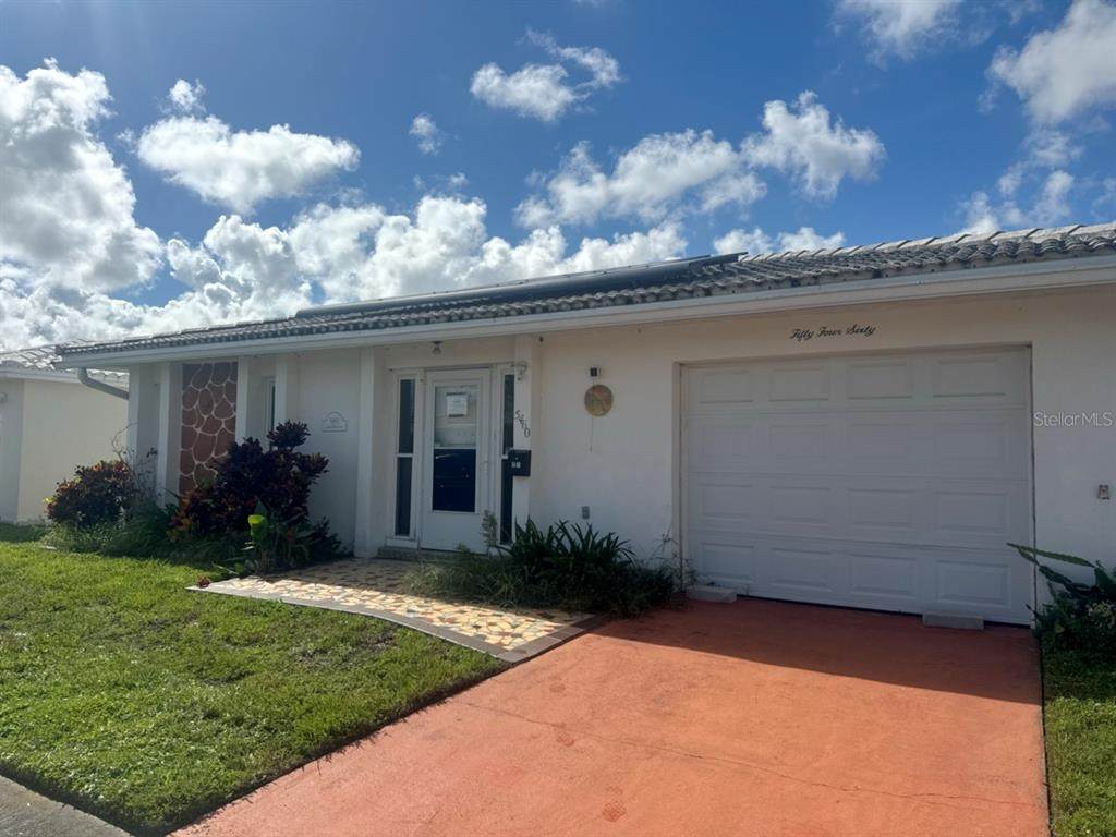 5460 Lemon Tree Lane - Photo 1