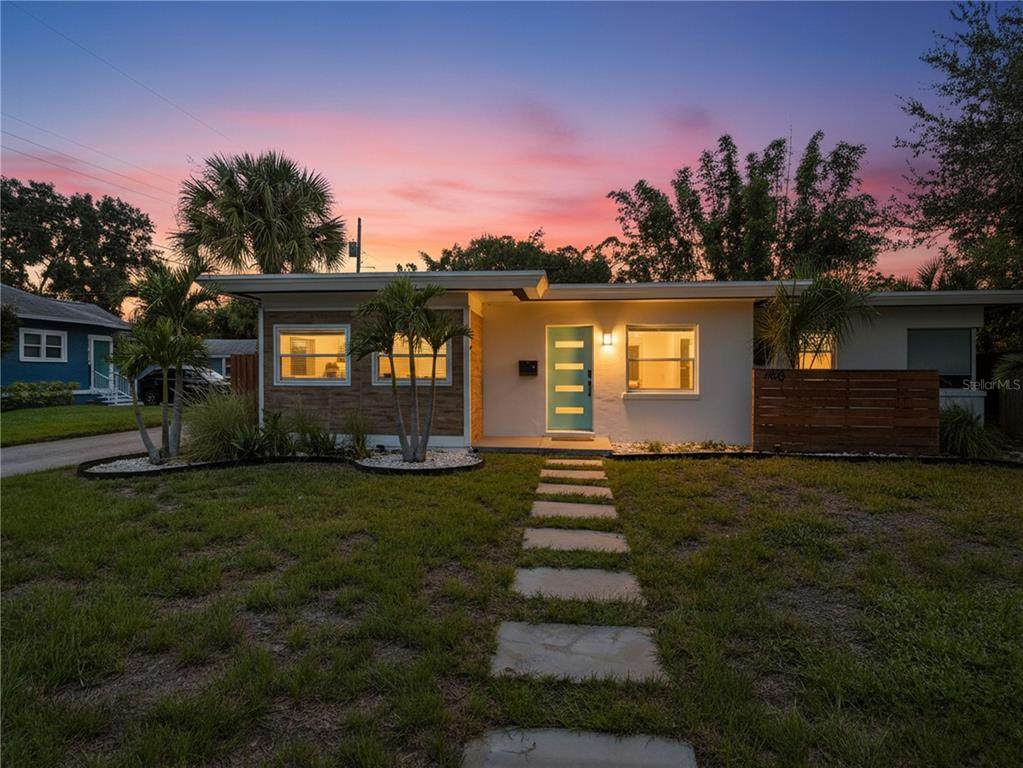 1015 32ND Avenue - Photo 1