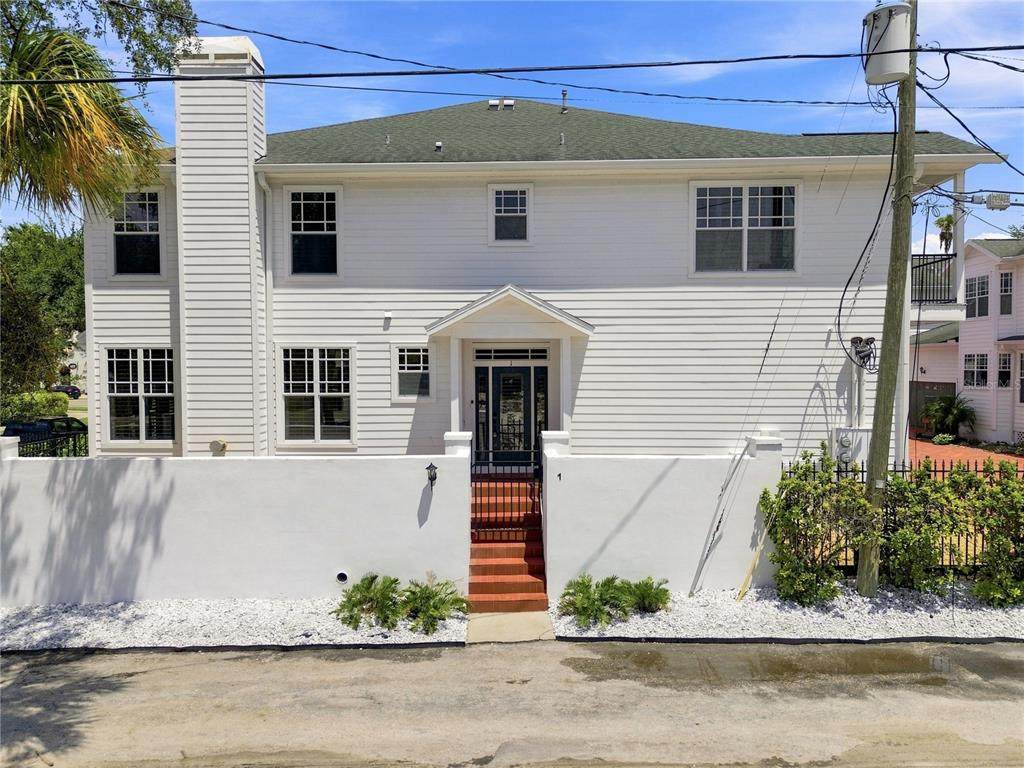 113 Bosphorous Avenue - Photo 1