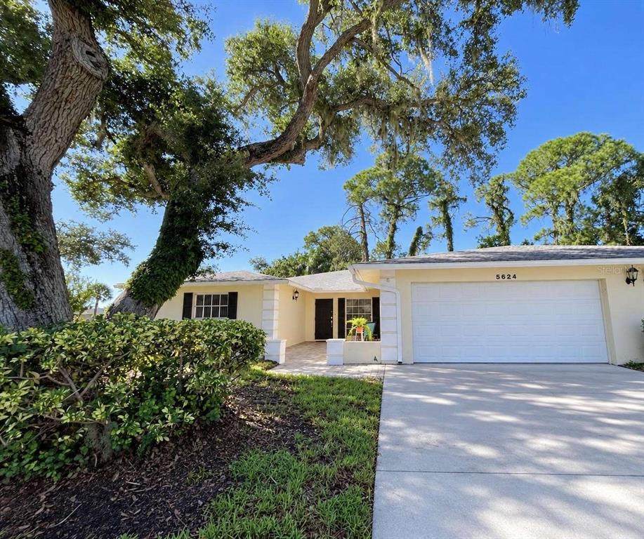 5624 Palm Aire Drive - Photo 1