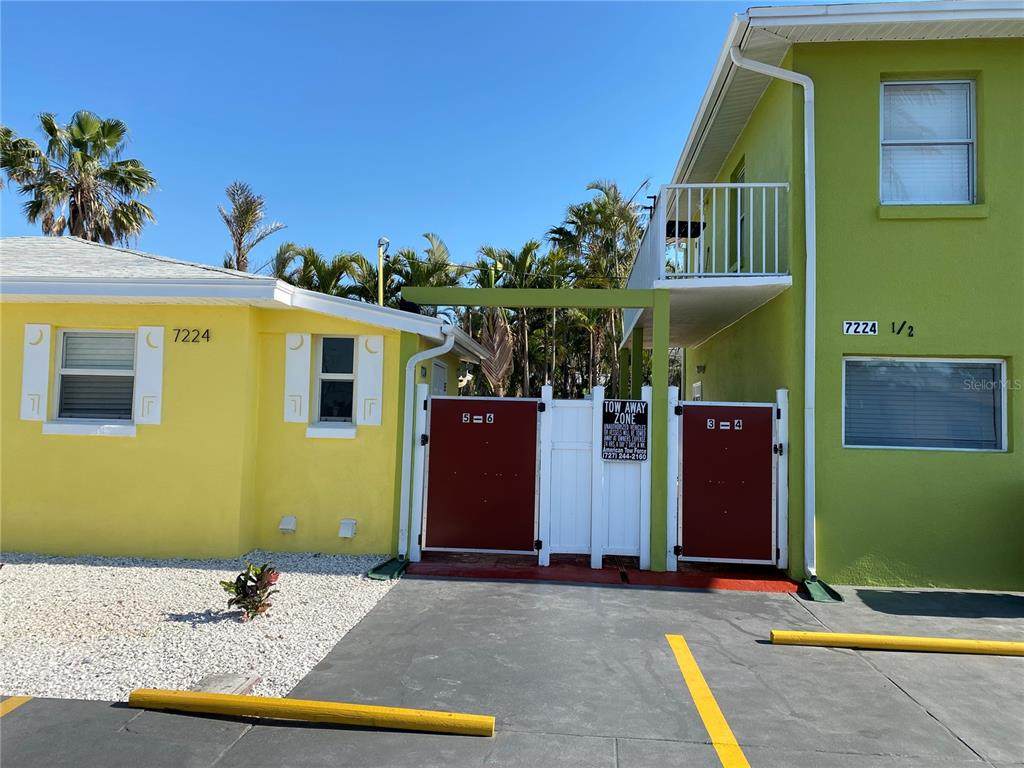 7224 1/2 Coquina Way - Photo 1