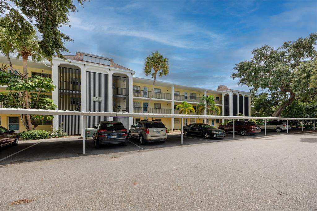 821 Deleon Court - Photo 1