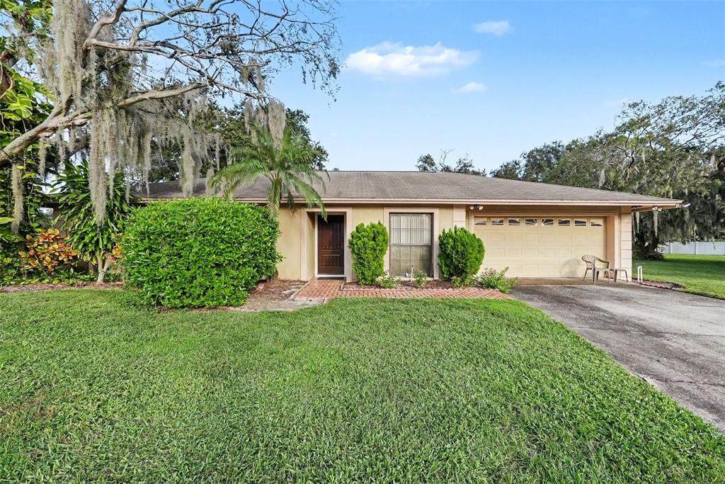 602 Speck Court - Photo 1