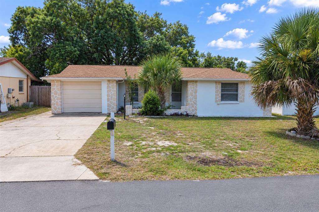 7904 Judith Crescent - Photo 1