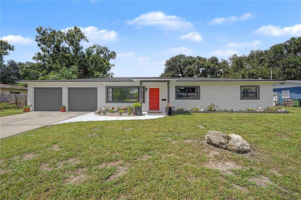 10246 Valle Drive - Photo 1