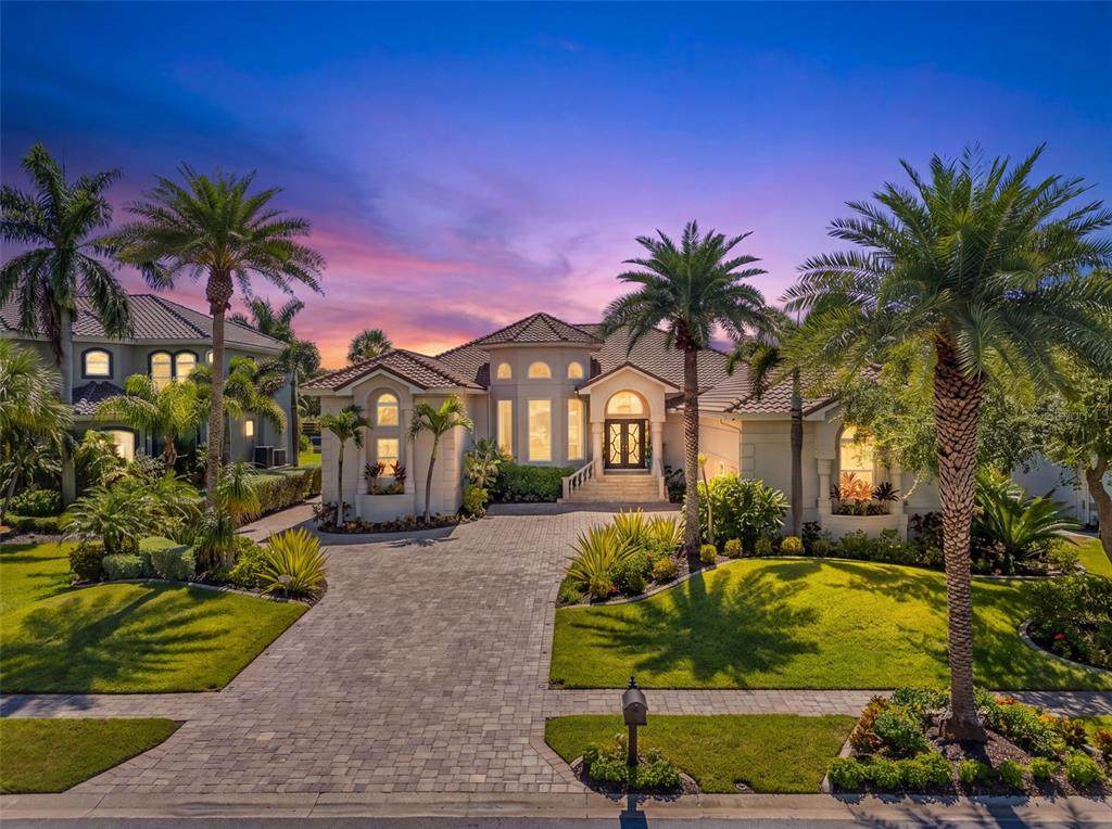 6320 Pasadena Point Boulevard - Photo 1
