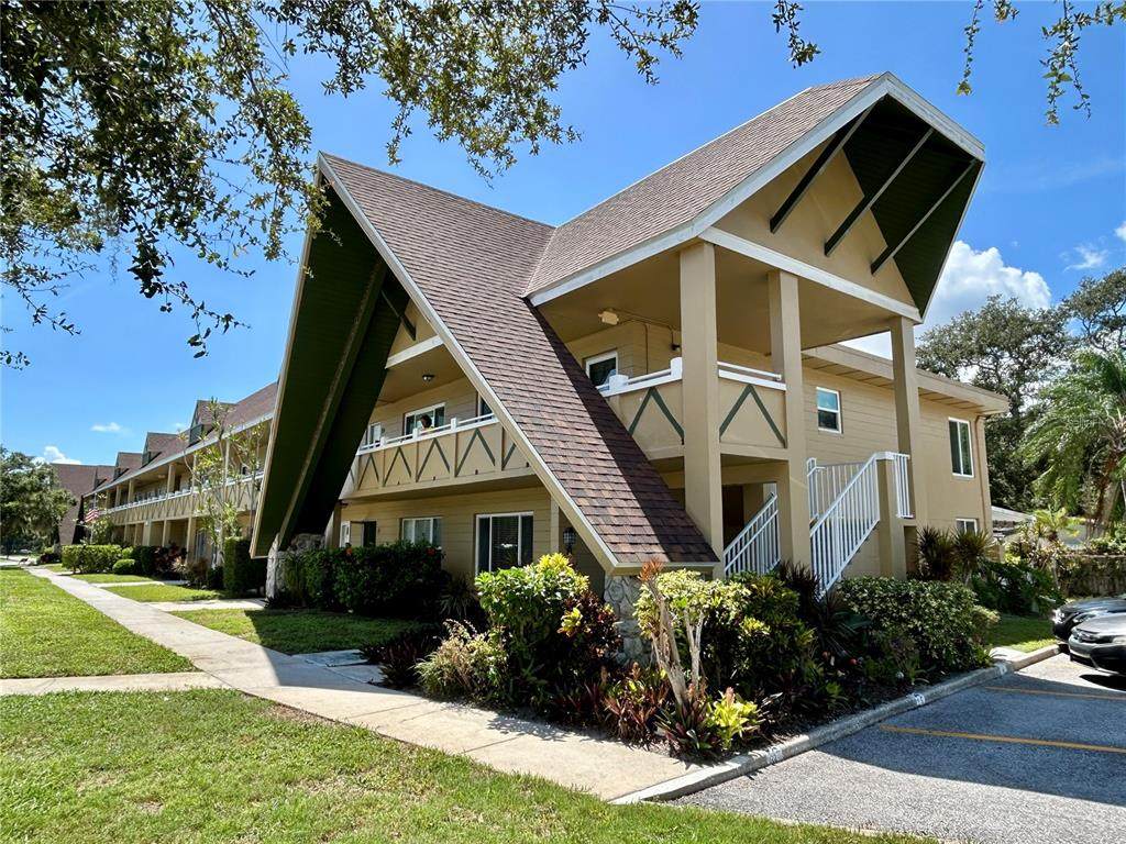 2000 World Parkway Boulevard - Photo 1