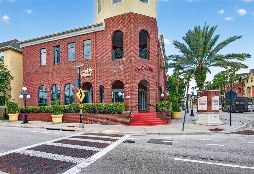 2010 Palm Avenue - Photo 1