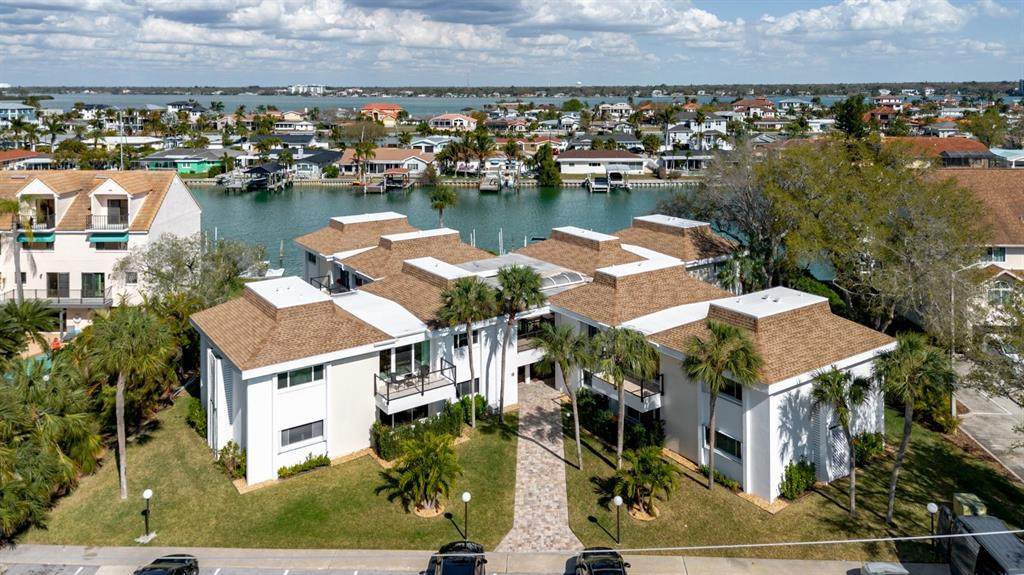 311 Island Way - Photo 1