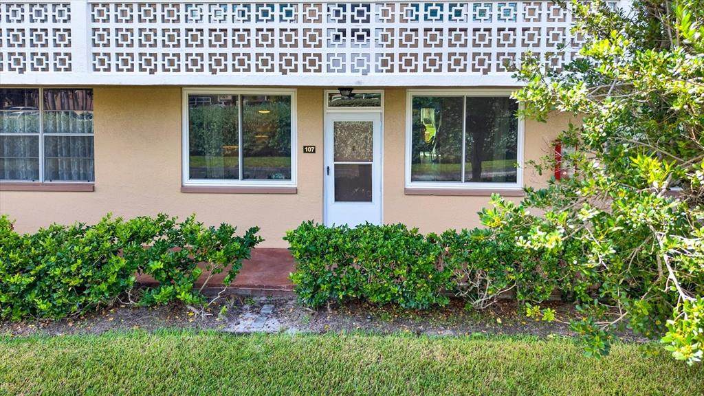 5095 Bay Street - Photo 1