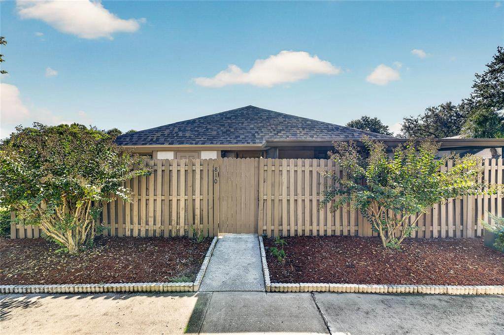 810 Hunters Court - Photo 1