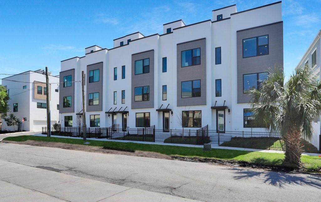 2506 Cleveland Street - Photo 1