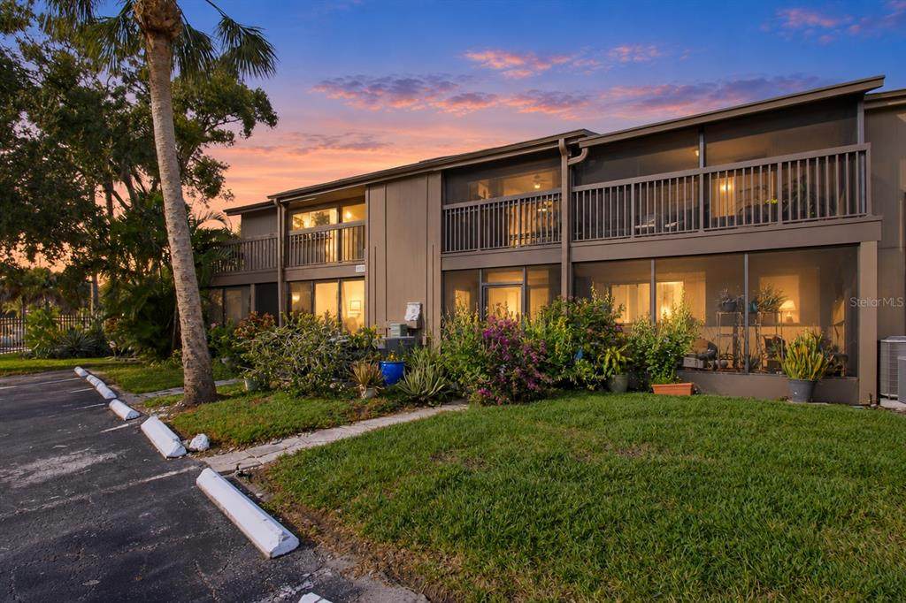 6346 Newtown Circle - Photo 1