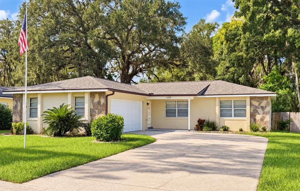1122 Estatewood Drive - Photo 1