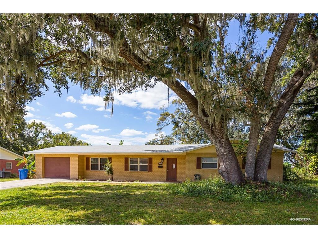 2207 Parkview Drive - Photo 1