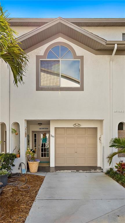 365 Madeira Circle - Photo 1