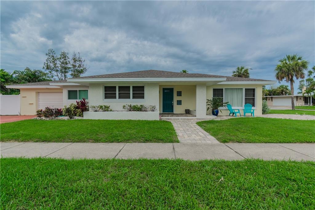 1018 Bay Esplanade - Photo 1