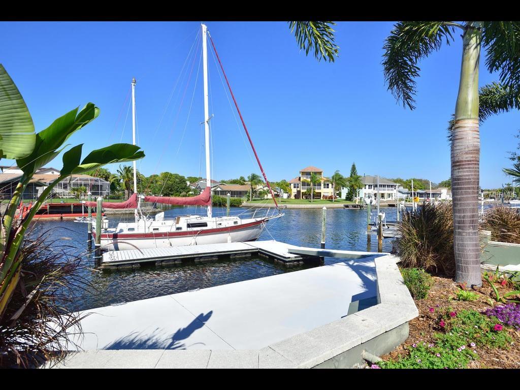 4237 Floramar Terrace - Photo 1