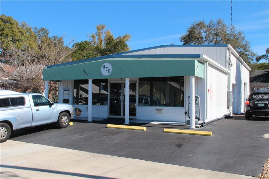 971 Douglas Avenue - Photo 1
