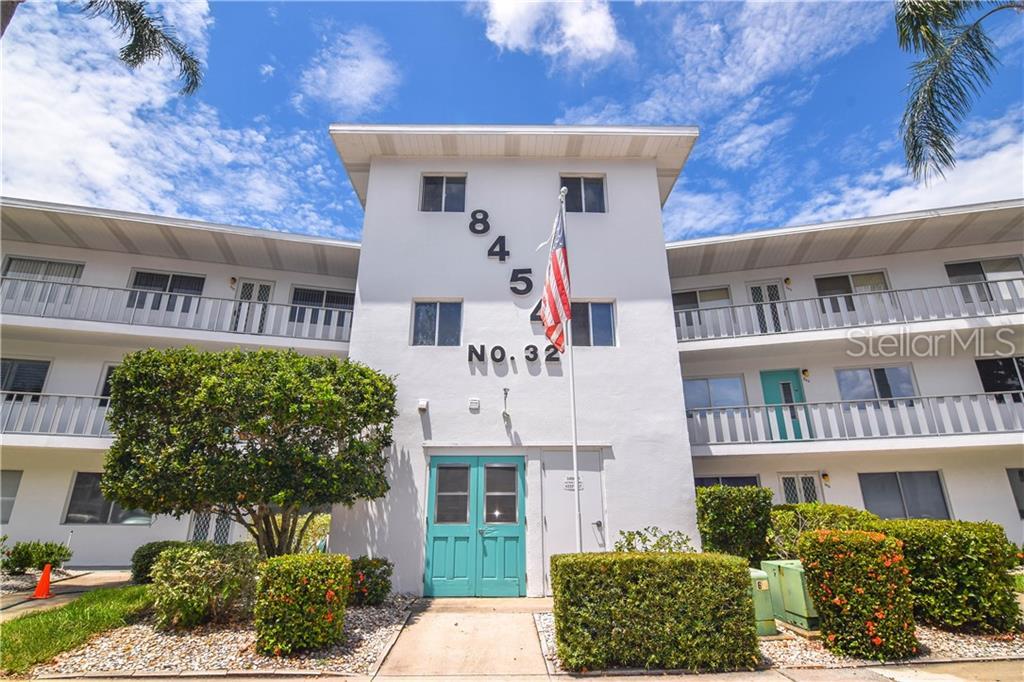 8454 111TH Street - Photo 1