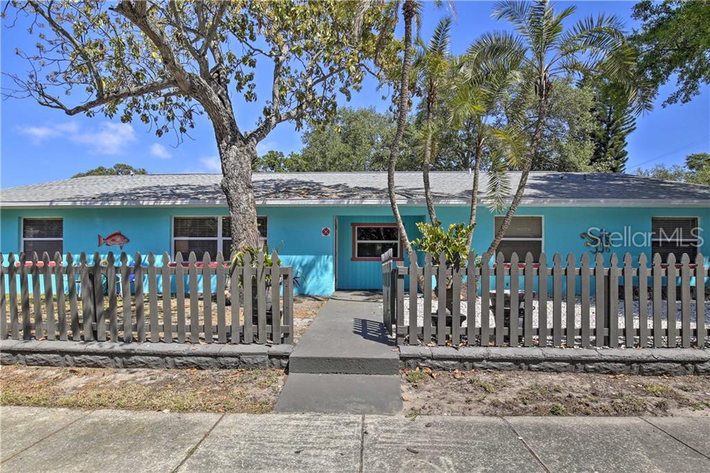 493 8TH Avenue - Photo 1