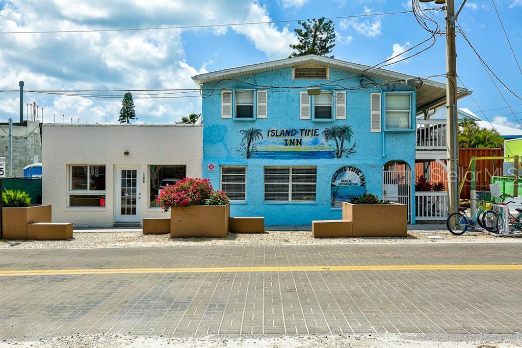 105 Bridge St - Photo 1