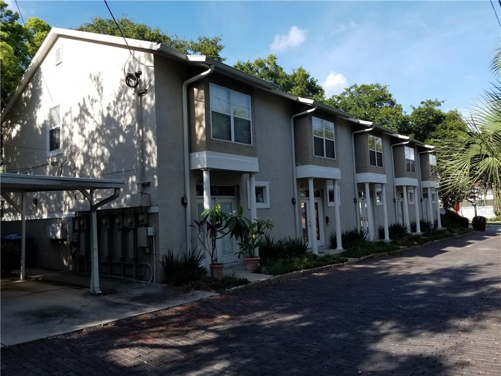 709 Charles Court - Photo 1