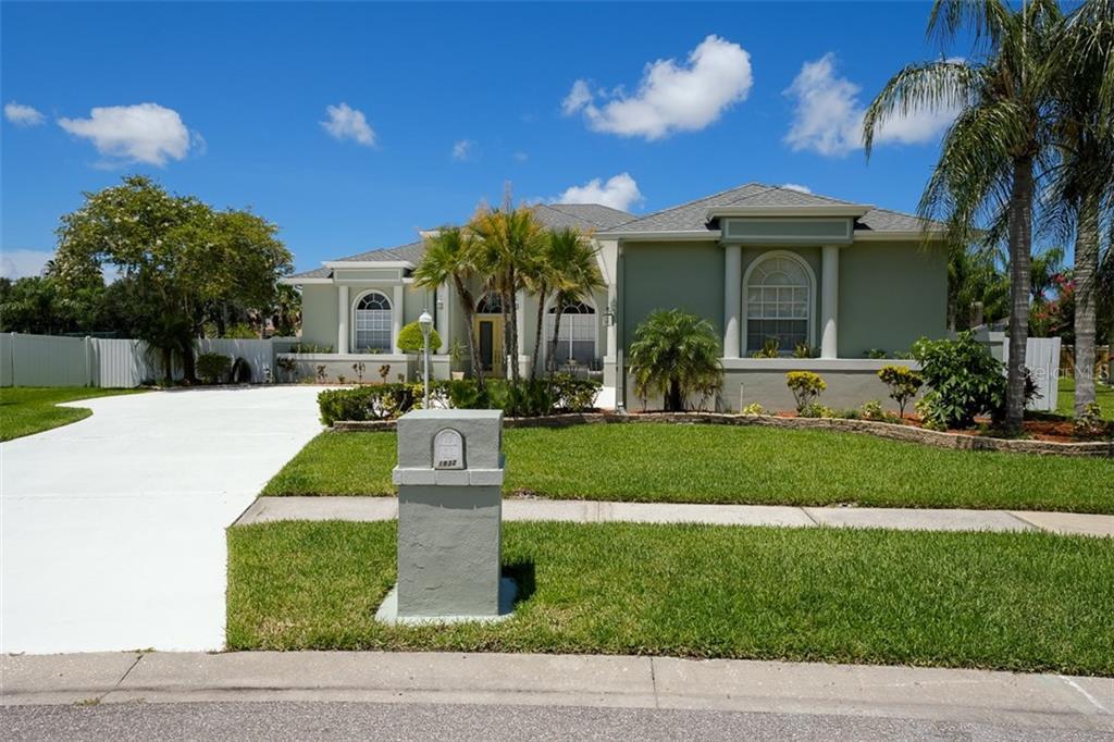1832 Eagle Trace Boulevard - Photo 1