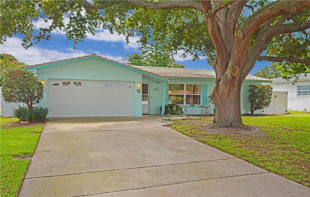 704 23RD Street - Photo 1