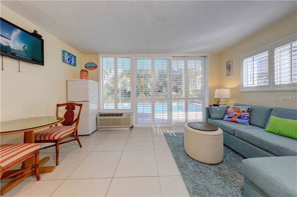 800 Bayway Boulevard - Photo 1