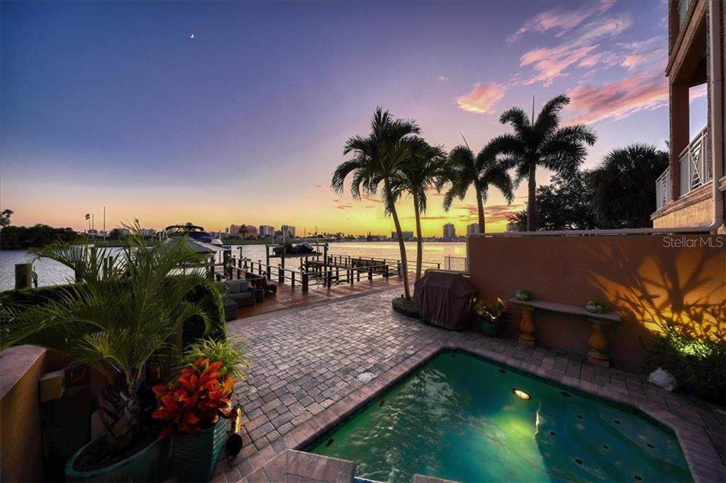 211 Windward Passage - Photo 1