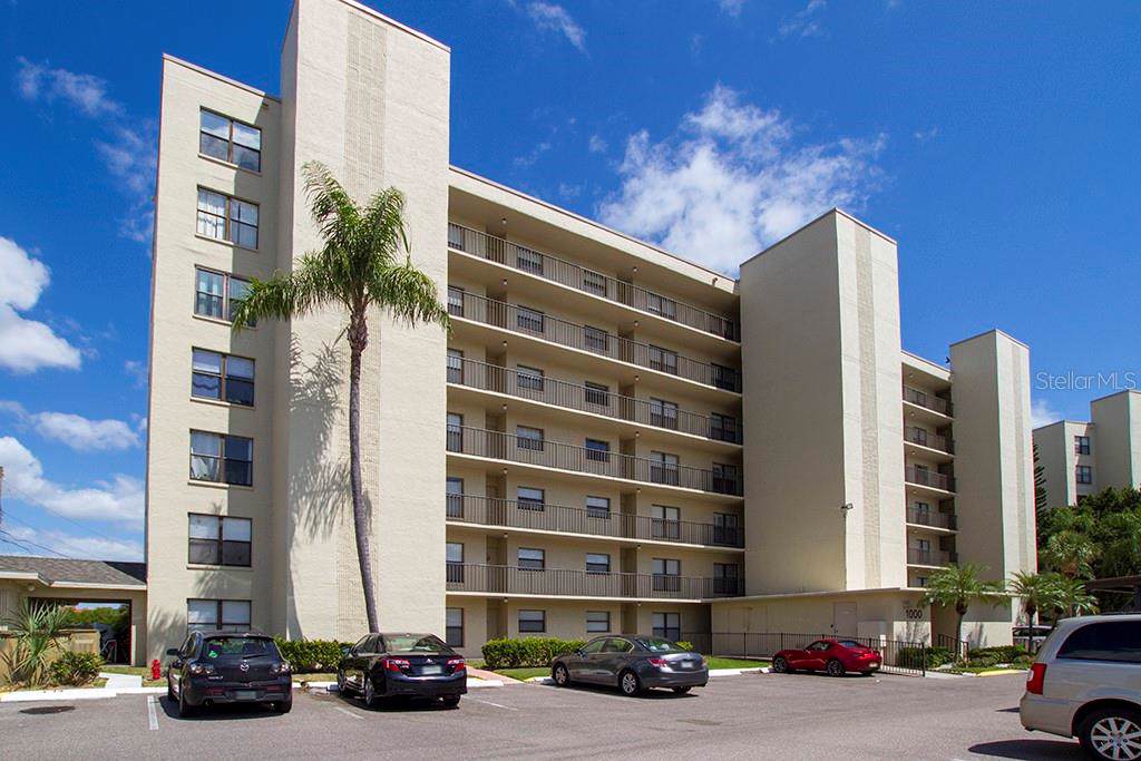 1000 Cove Cay Drive - Photo 1