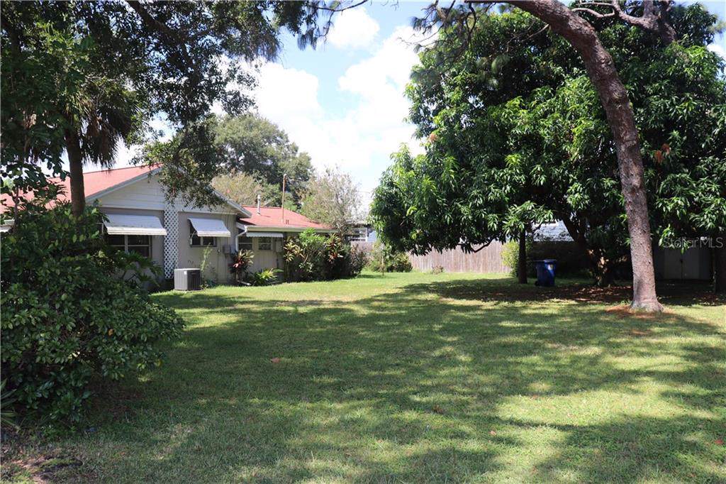 831 30TH Avenue - Photo 1