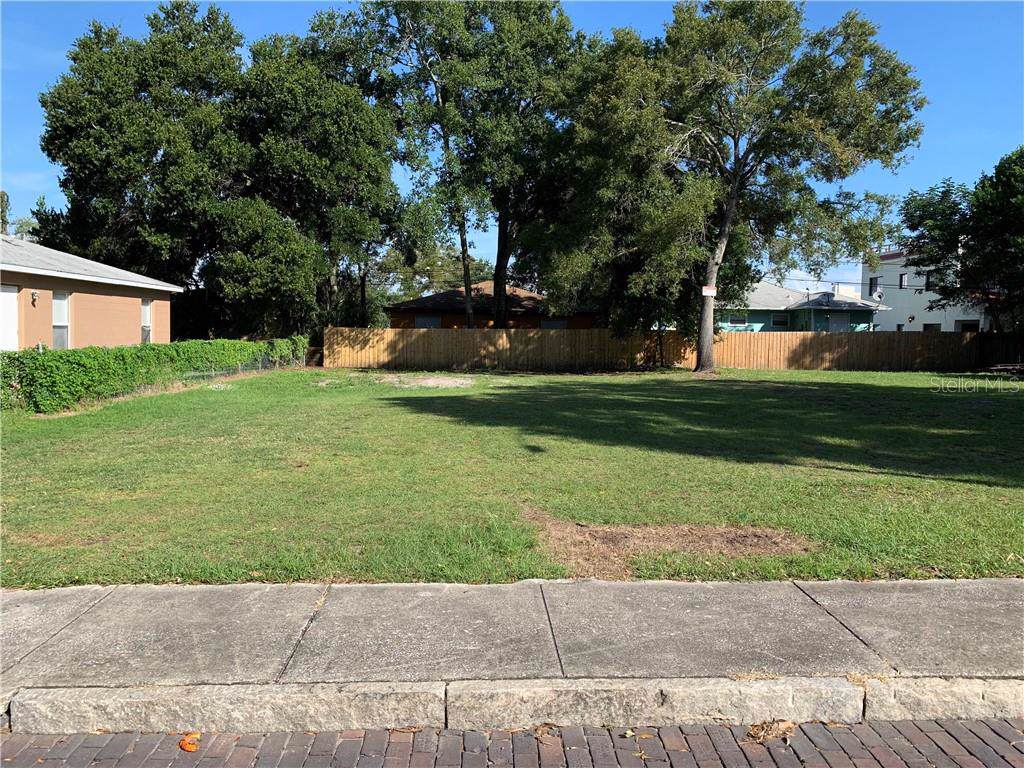 1035 8TH Avenue - Photo 1