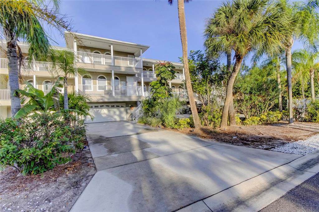 2204 1ST Street - Photo 1