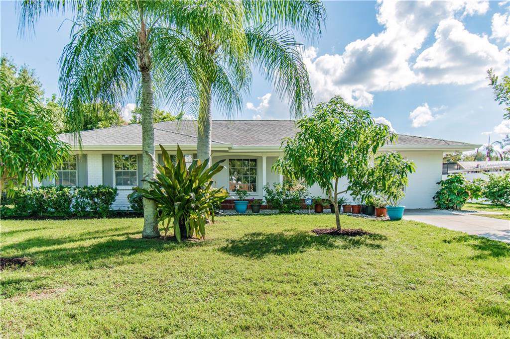 818 Blue Heron Boulevard - Photo 1