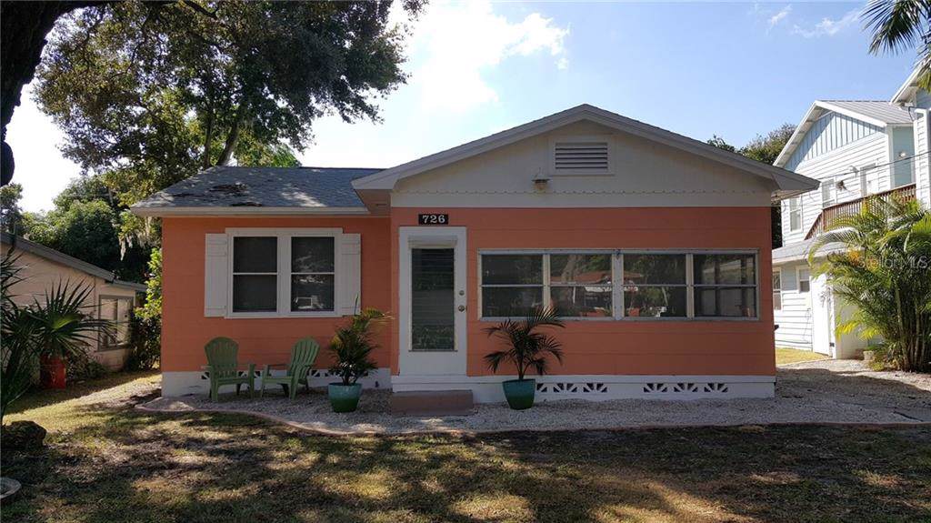 726 5TH Street - Photo 1