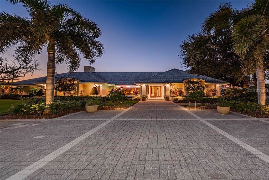 3040 Hibiscus Drive - Photo 1