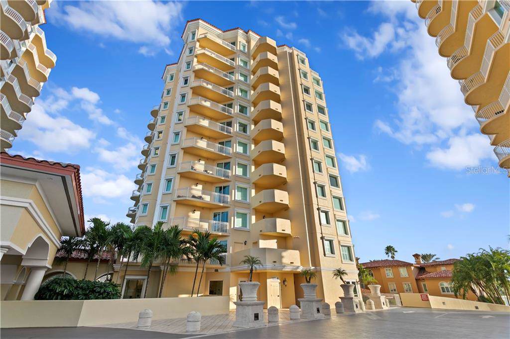 555 5TH Avenue - Photo 1
