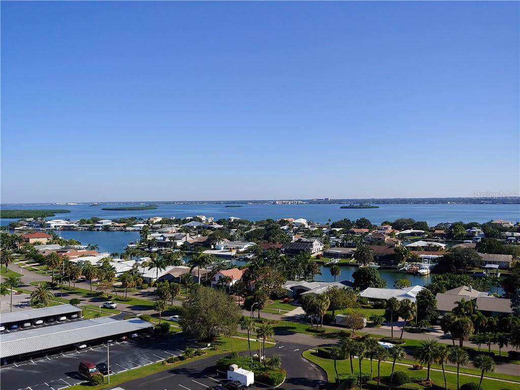 736 Island Way - Photo 1