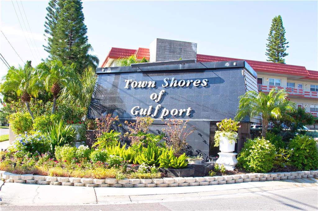 5980 Shore Boulevard - Photo 1