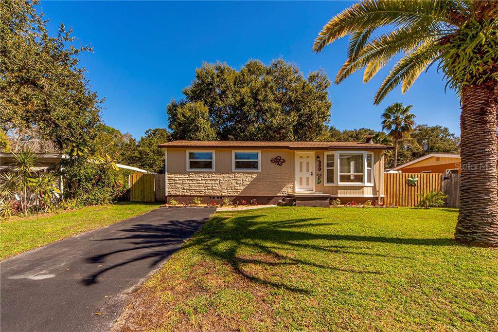 989 Cedarwood Avenue - Photo 1