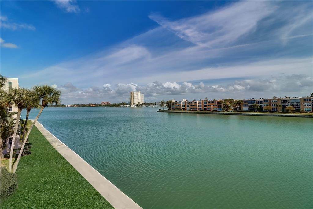 7625 Sun Island Drive - Photo 1