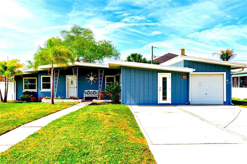 2464 Del Rio Way - Photo 1