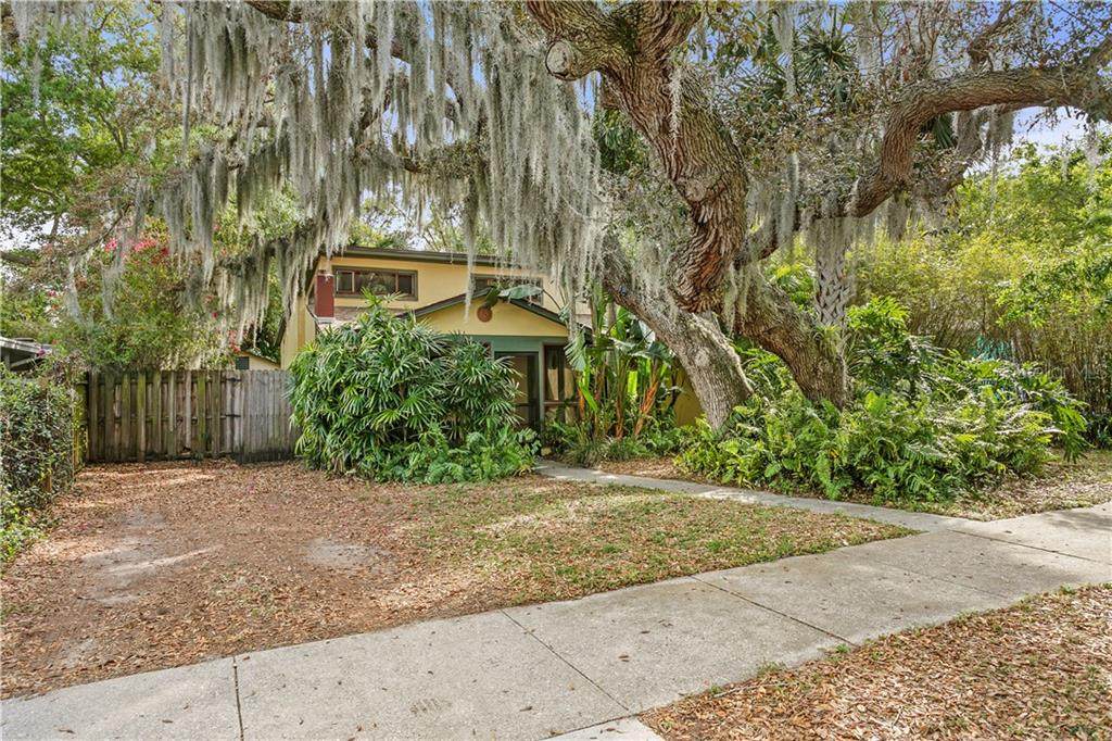 419 Orangewood Drive - Photo 1