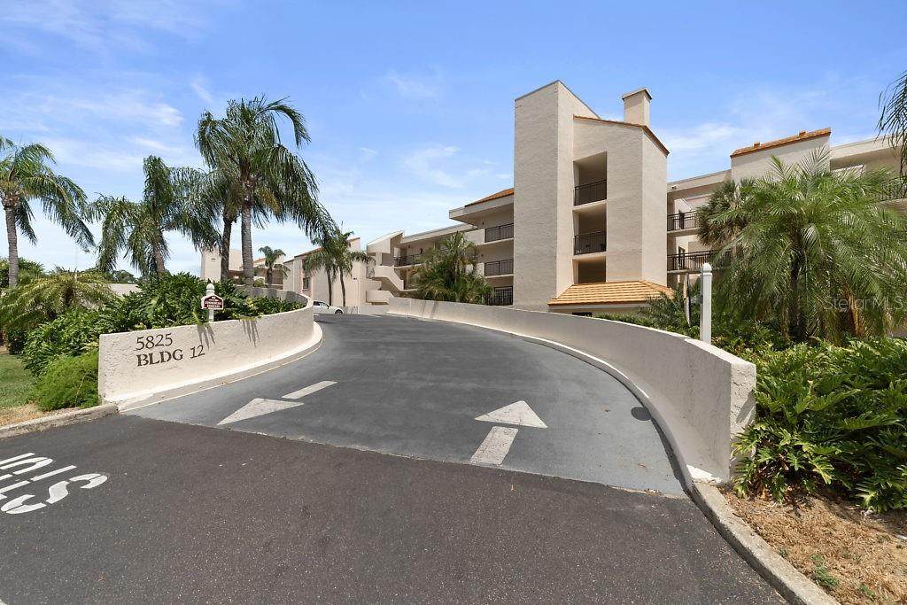 5825 La Puerta Del Sol Boulevard - Photo 1 5825 La Puerta Del Sol Boulevard - Photo 1