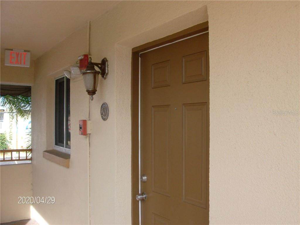 10265 Gulf Boulevard - Photo 1 10265 Gulf Boulevard - Photo 1