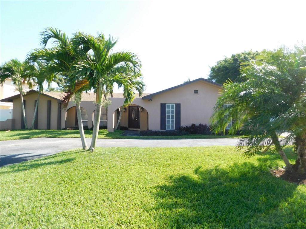 305 Harbor Drive - Photo 1 305 Harbor Drive - Photo 1